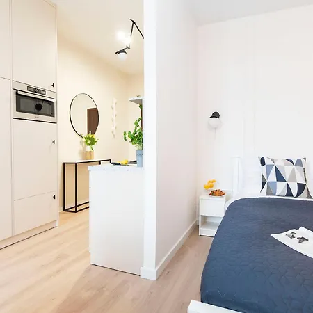 Ukiel Park 7 Przy Plazy Miejskiej - Klimatyzacja,free Parking,fv Apartment
